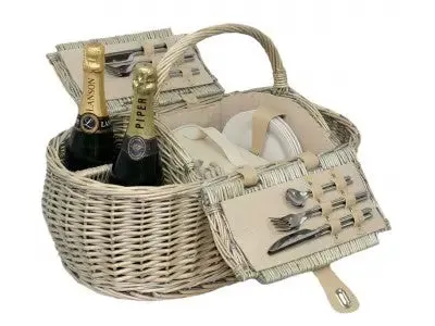 4 PERSON BOAT HAMPER