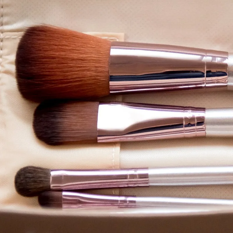 7 piece Makeup Brush Set & Travel Pouch