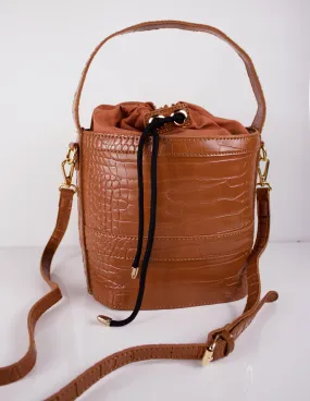 ASTATINE BUCKET BAG- CARAMEL