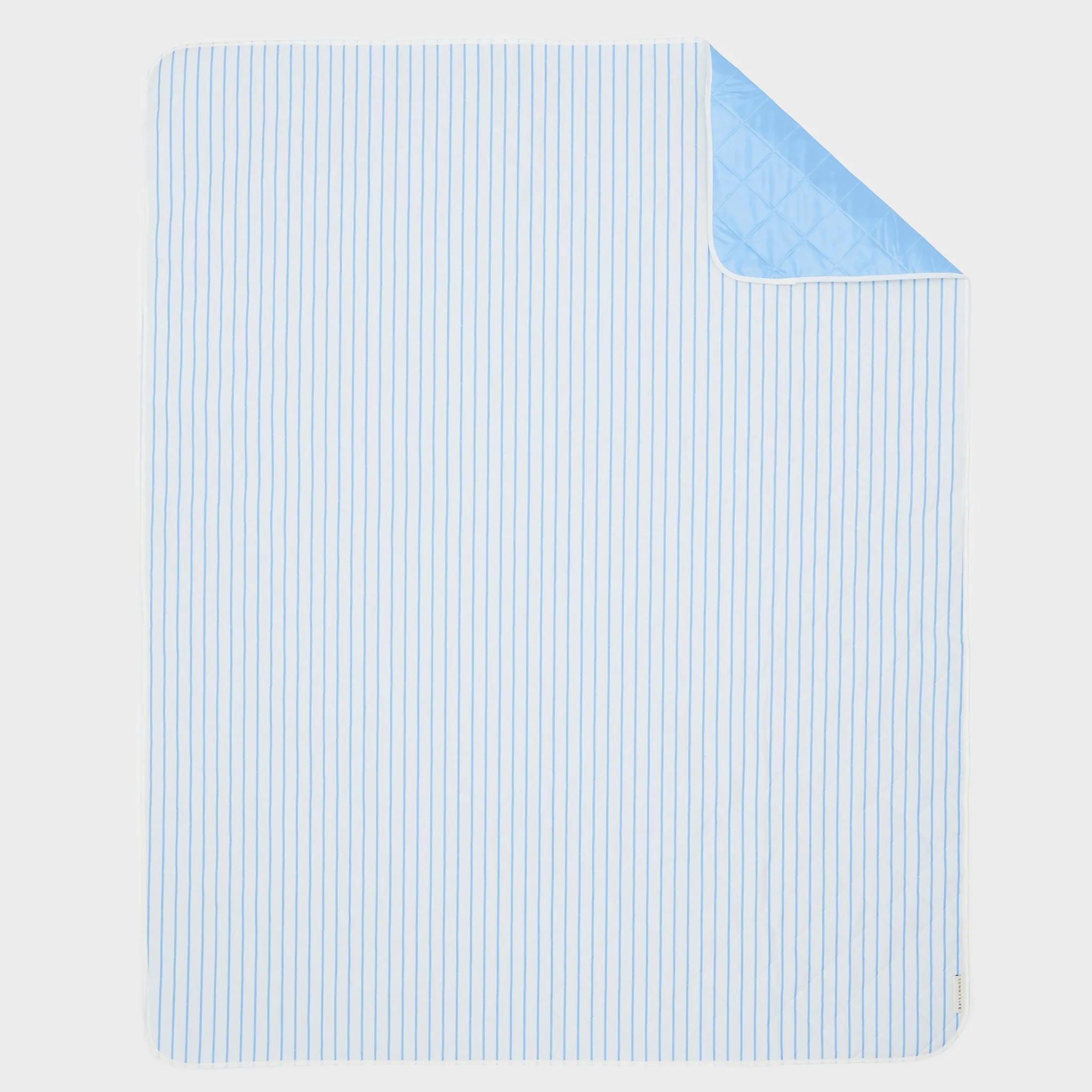 Beach and Picnic Blanket | Le Weekend Mid Blue-Cream