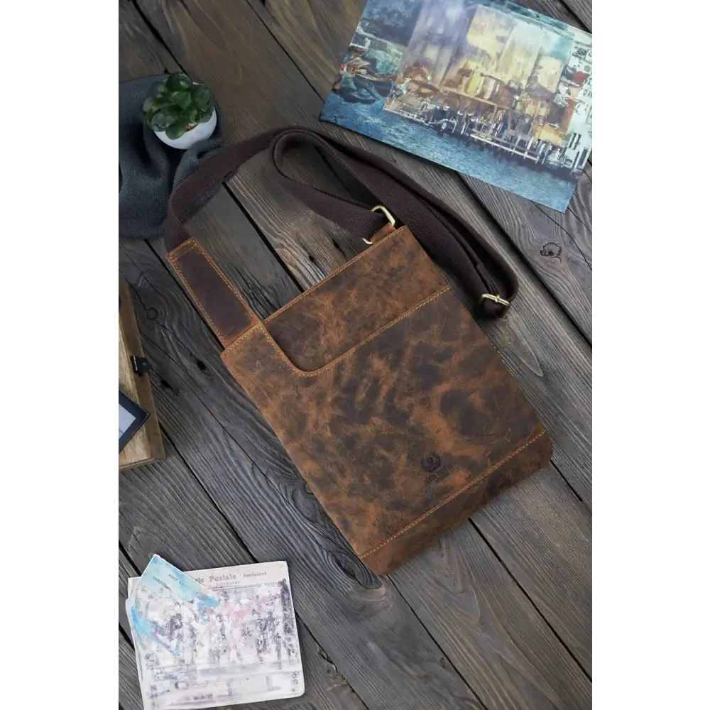 Brown - natural leather bag model 191538 galanter