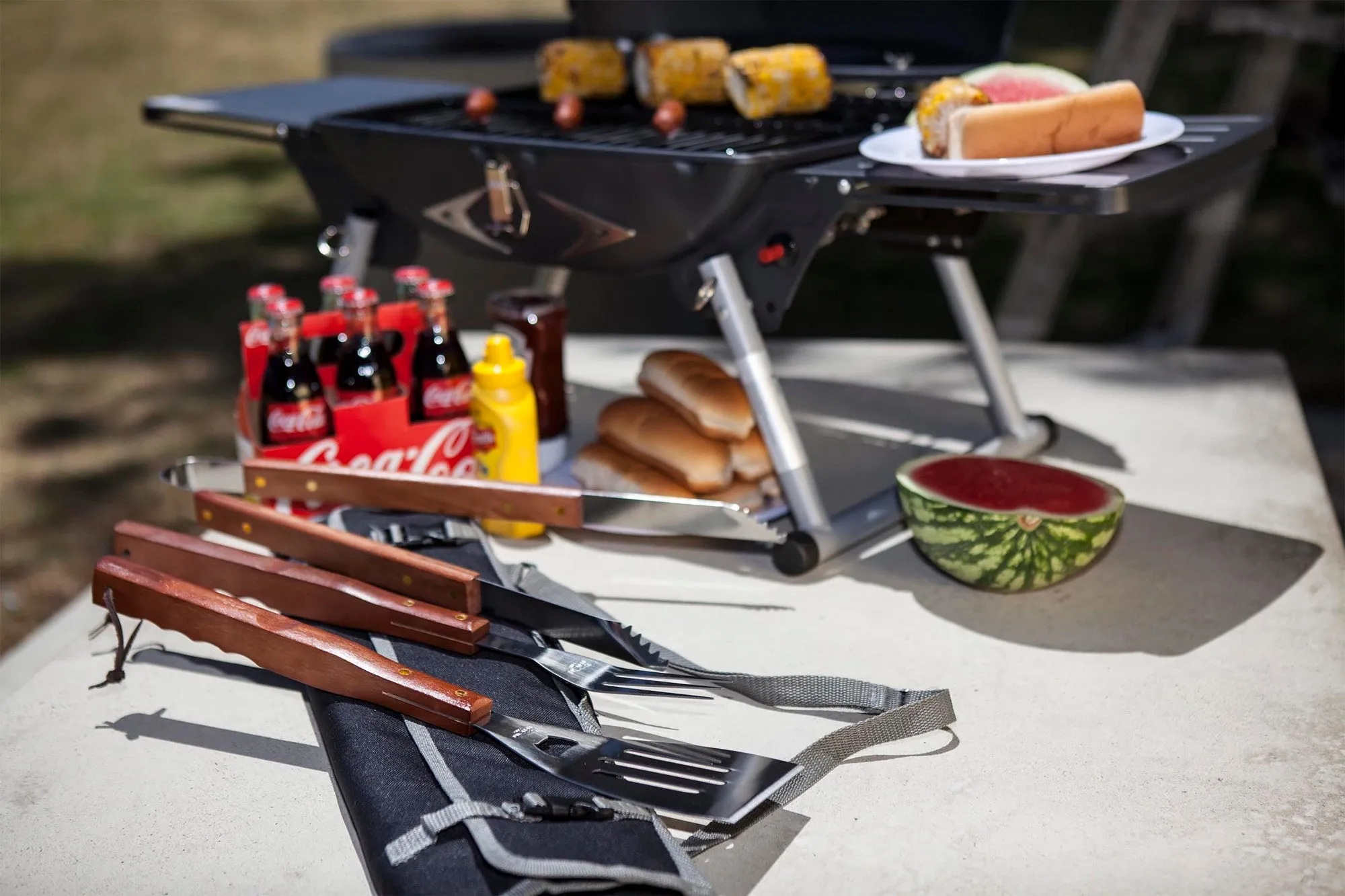 Cincinnati Reds - 3-Piece BBQ Tote & Grill Set