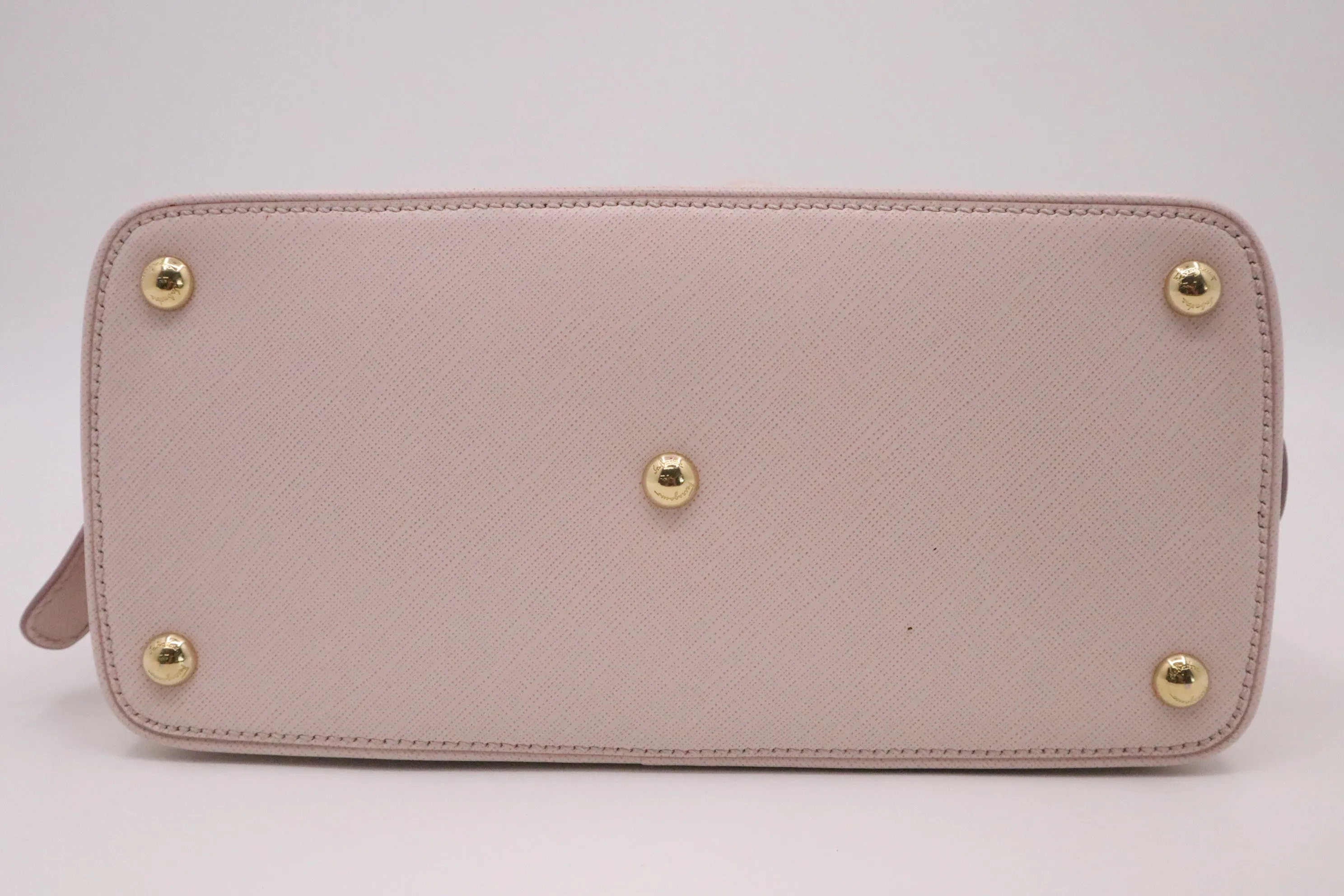 Ferragamo Darina Handbag in Pink Saffiano Leather