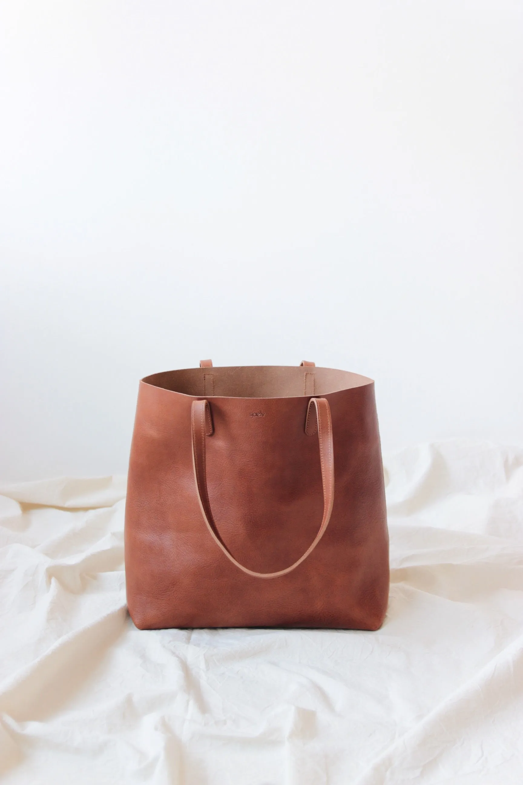 Large tote bag brown