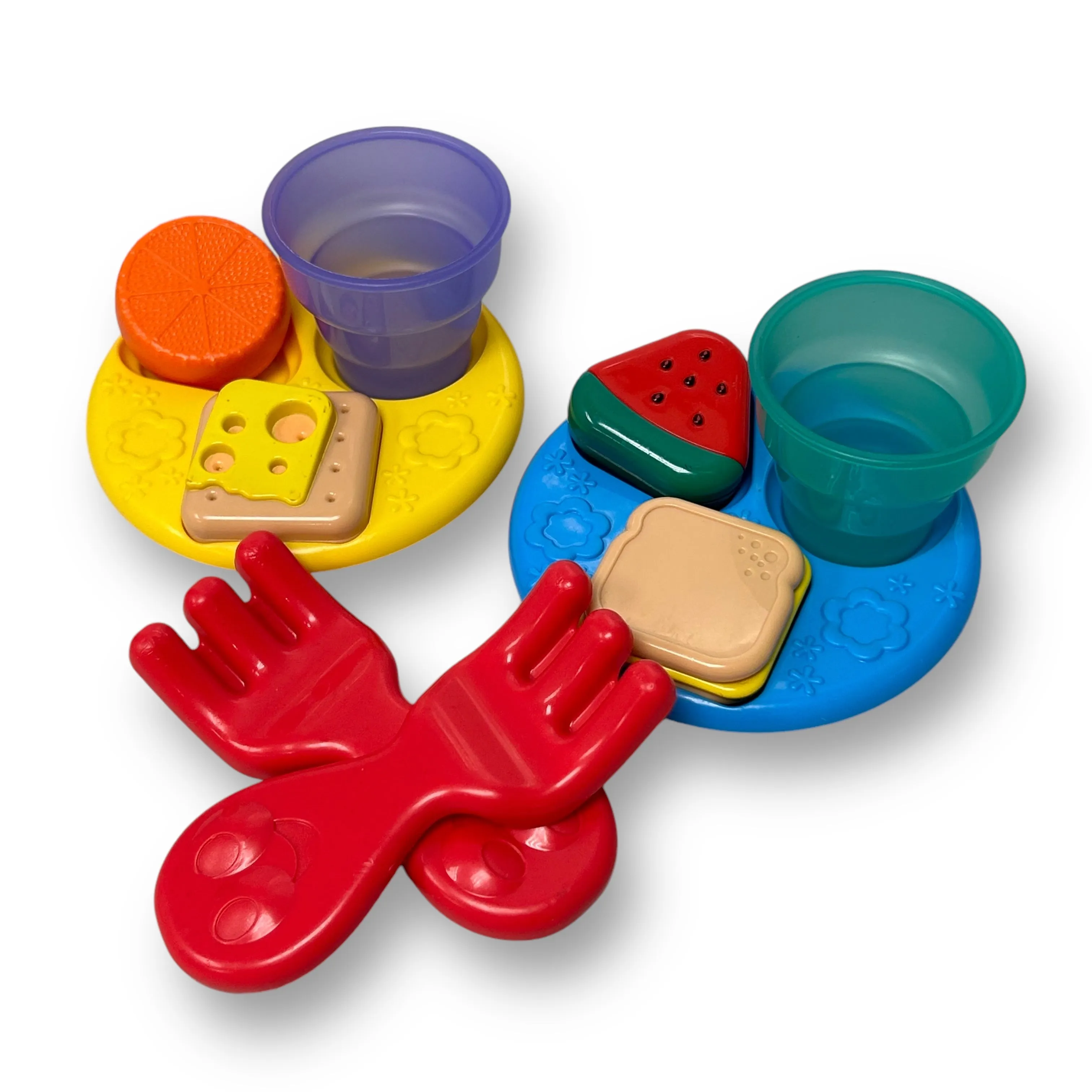 LeapFrog Shapes and Sharing Picnic Basket Dishes and Play Food