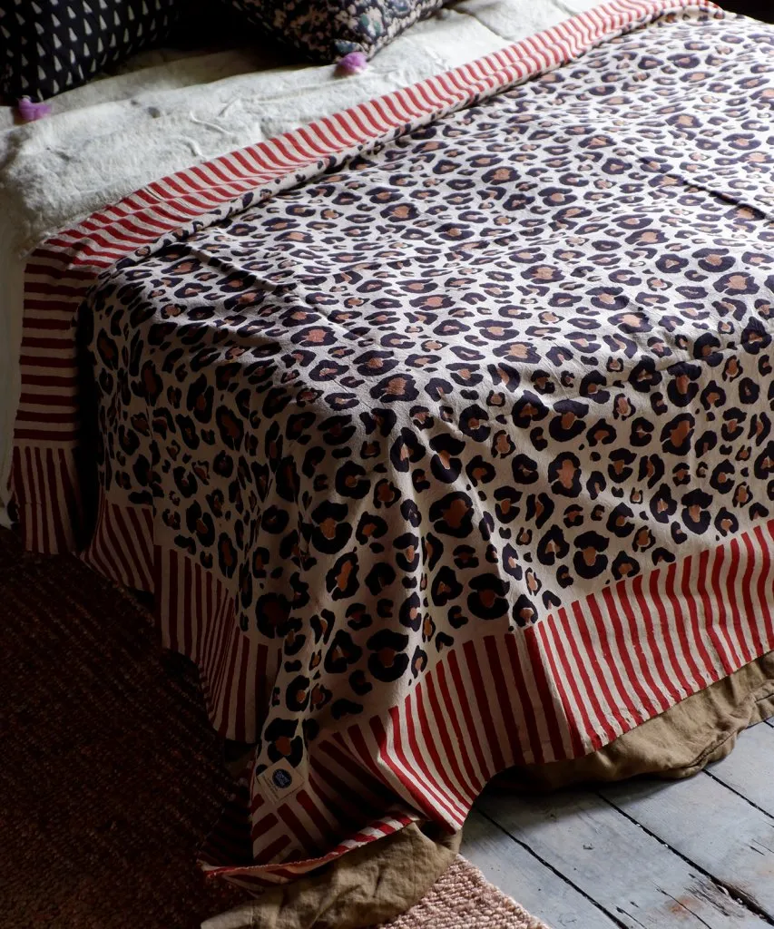 Leopard Single Throw In Tote Bag