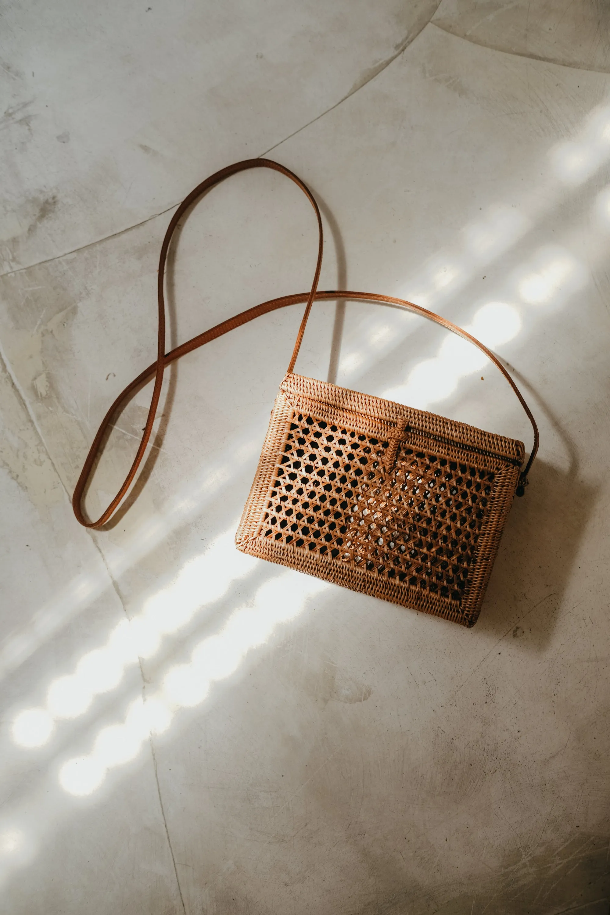 Lila Rattan Crossbody bag