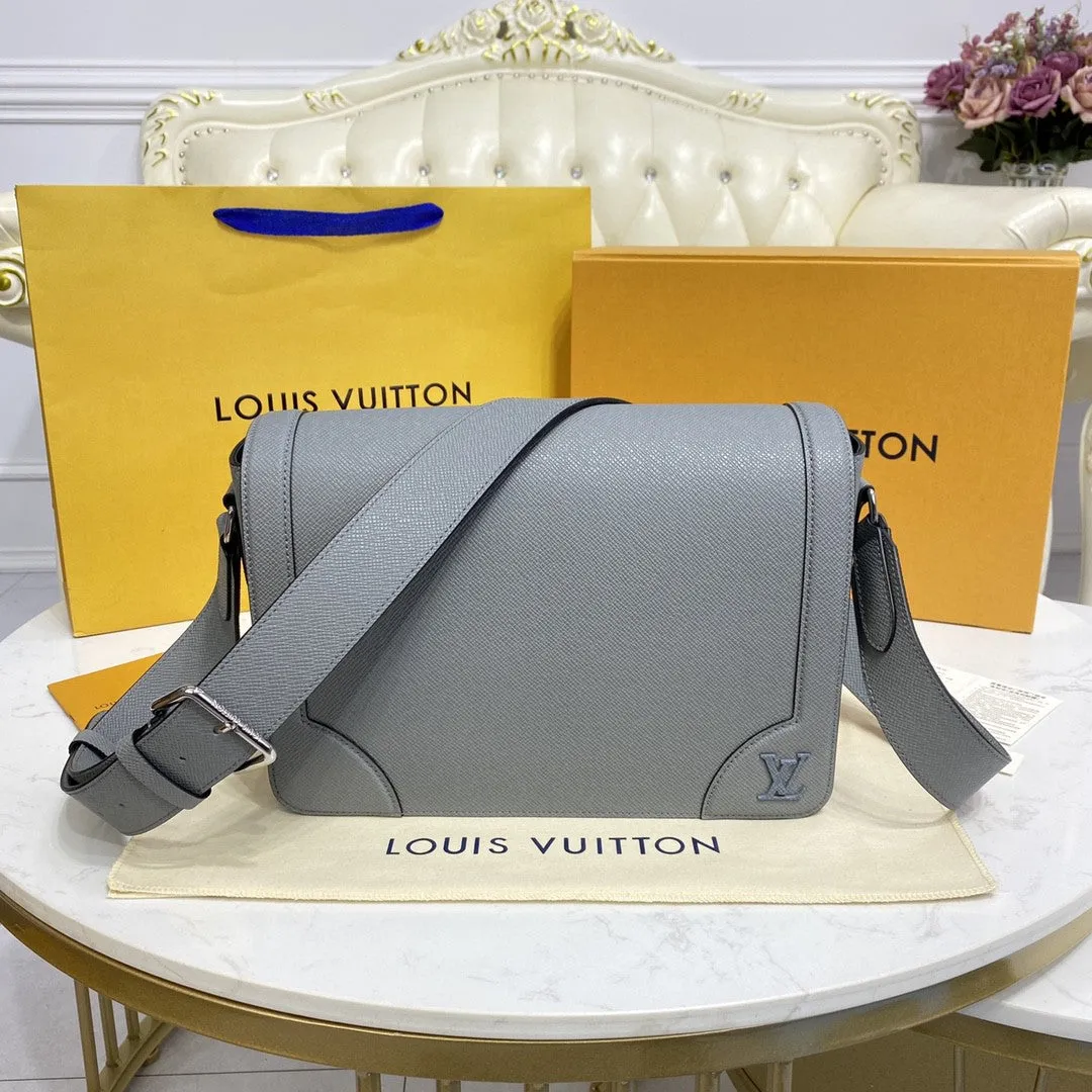 LV New Flap Messenger Bag Taiga Grey For Men, Bags, Shoulder And Crossbody Bags 11.1in/28.3cm LV