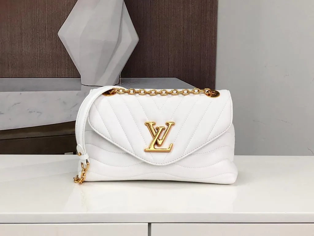 LV New Wave Chain Bag White For Women,  Shoulder And Crossbody Bags 9.4in/24cm LV M58549