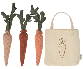 Maileg Carrots in Shopping Bag