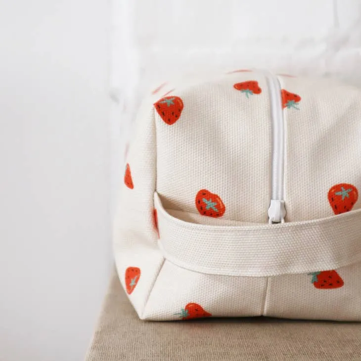 Makeup Bag - Strawberry