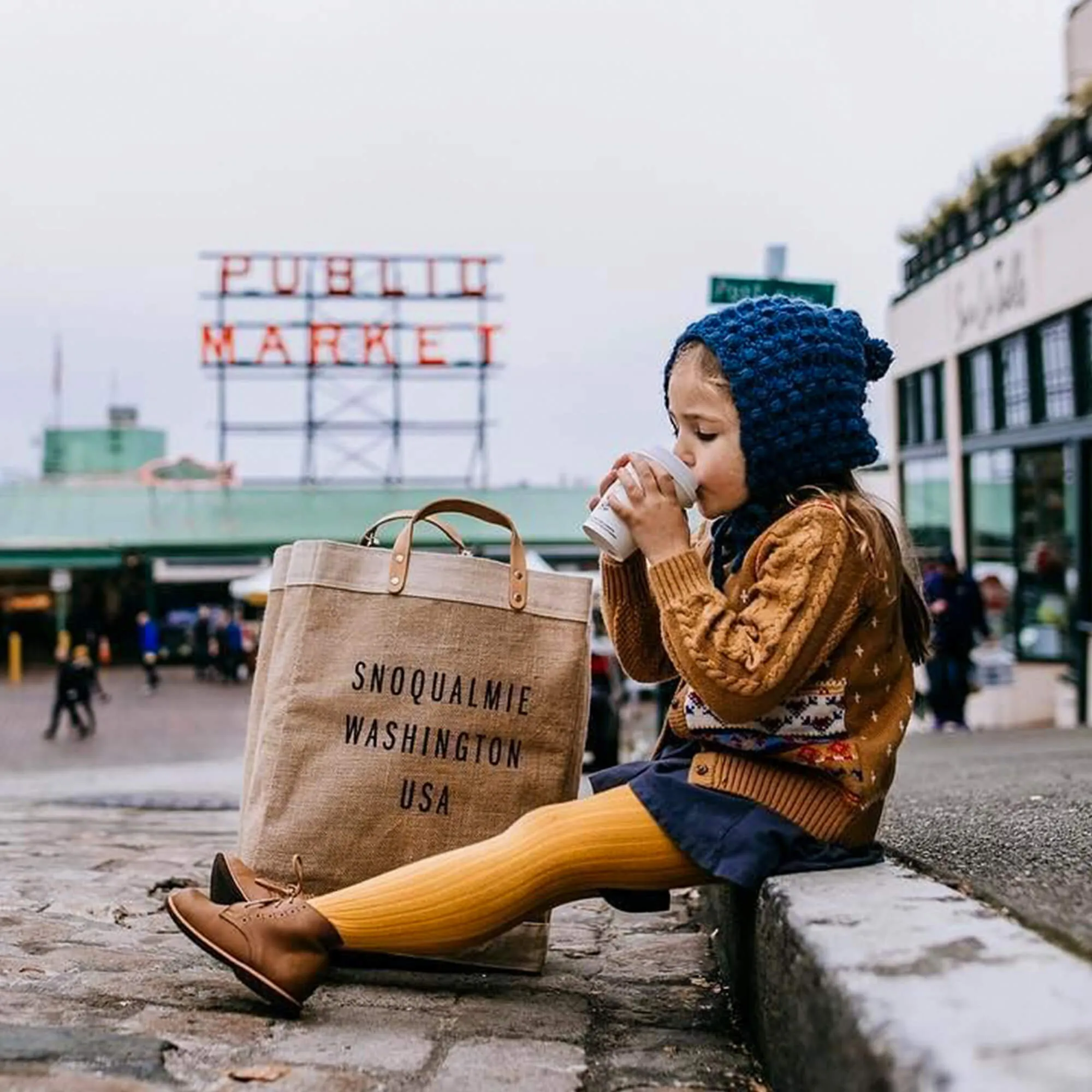 Market Bag - Between the Handle Text