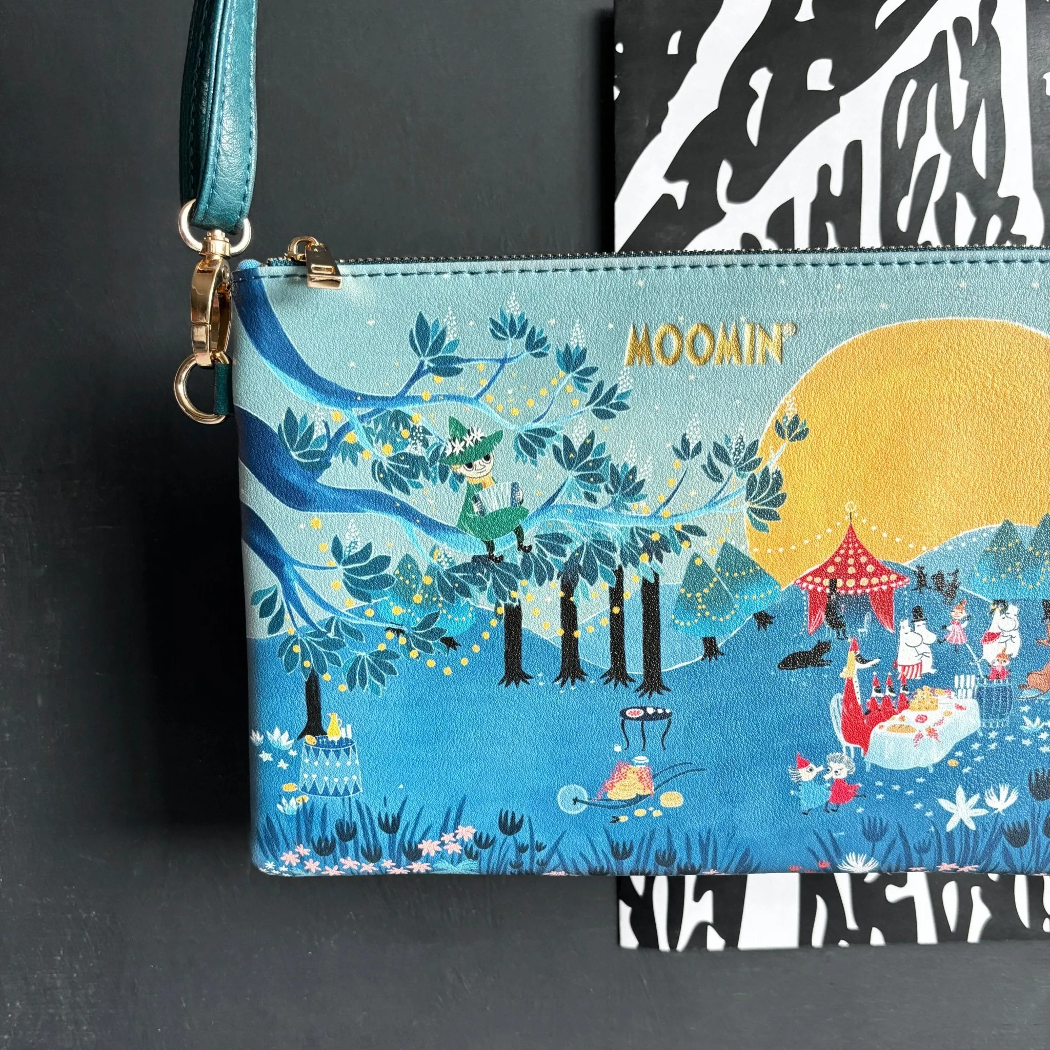 Moomin Picnic Crossbody Bag