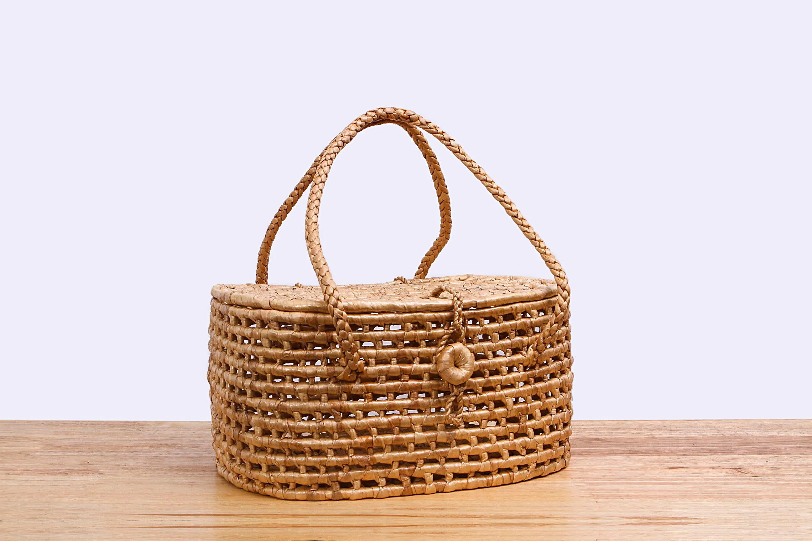 Natural straw wicker basket with lid (short)