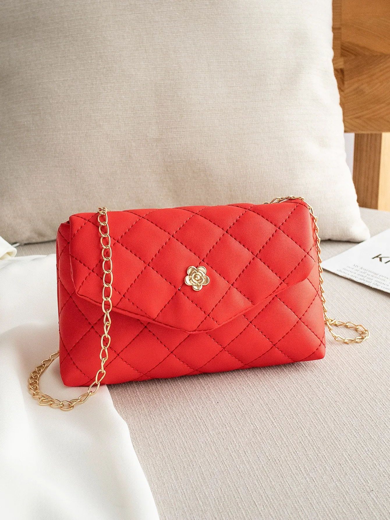 Quilted Chain Crossbody Bag