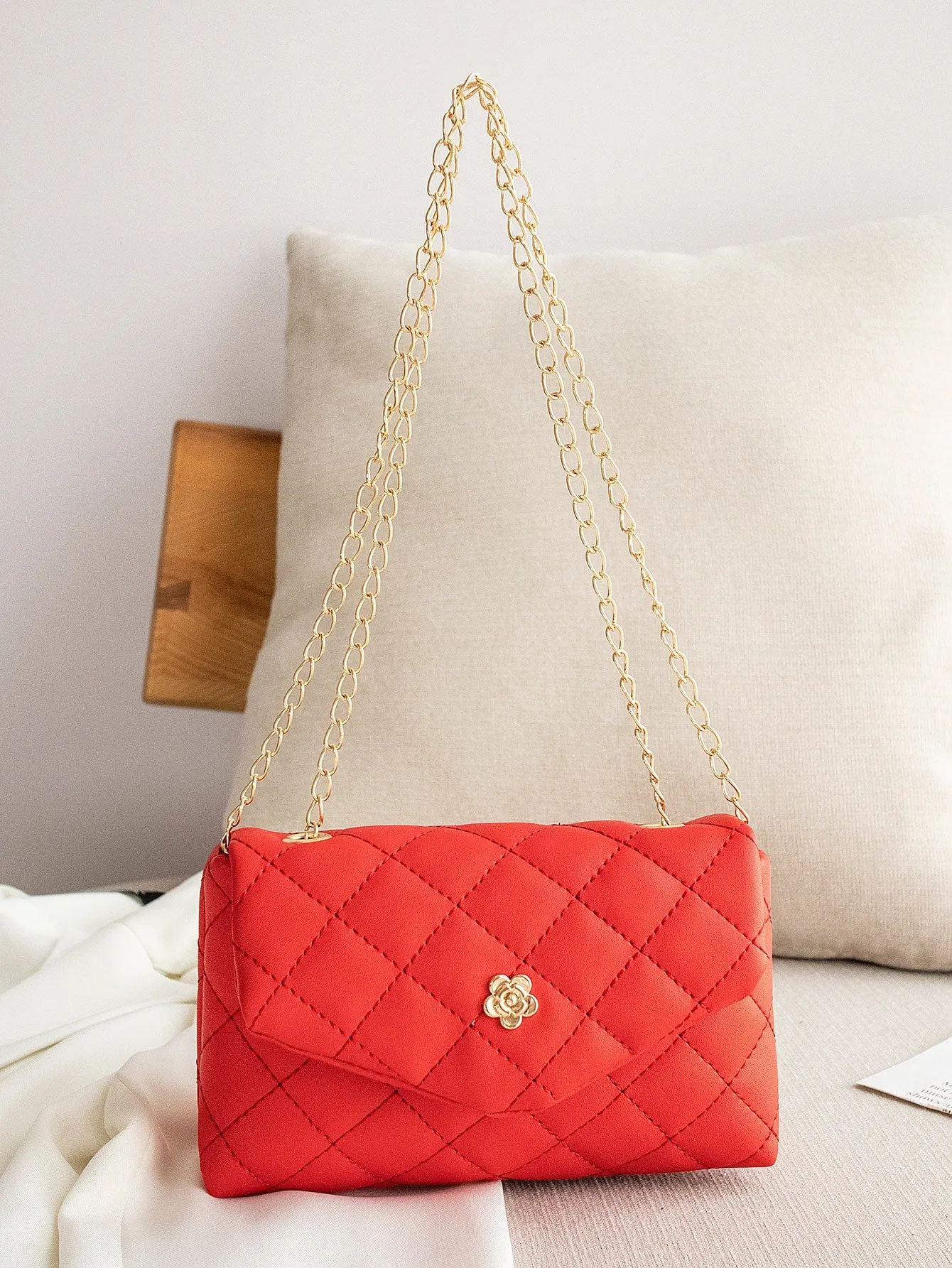 Quilted Chain Crossbody Bag