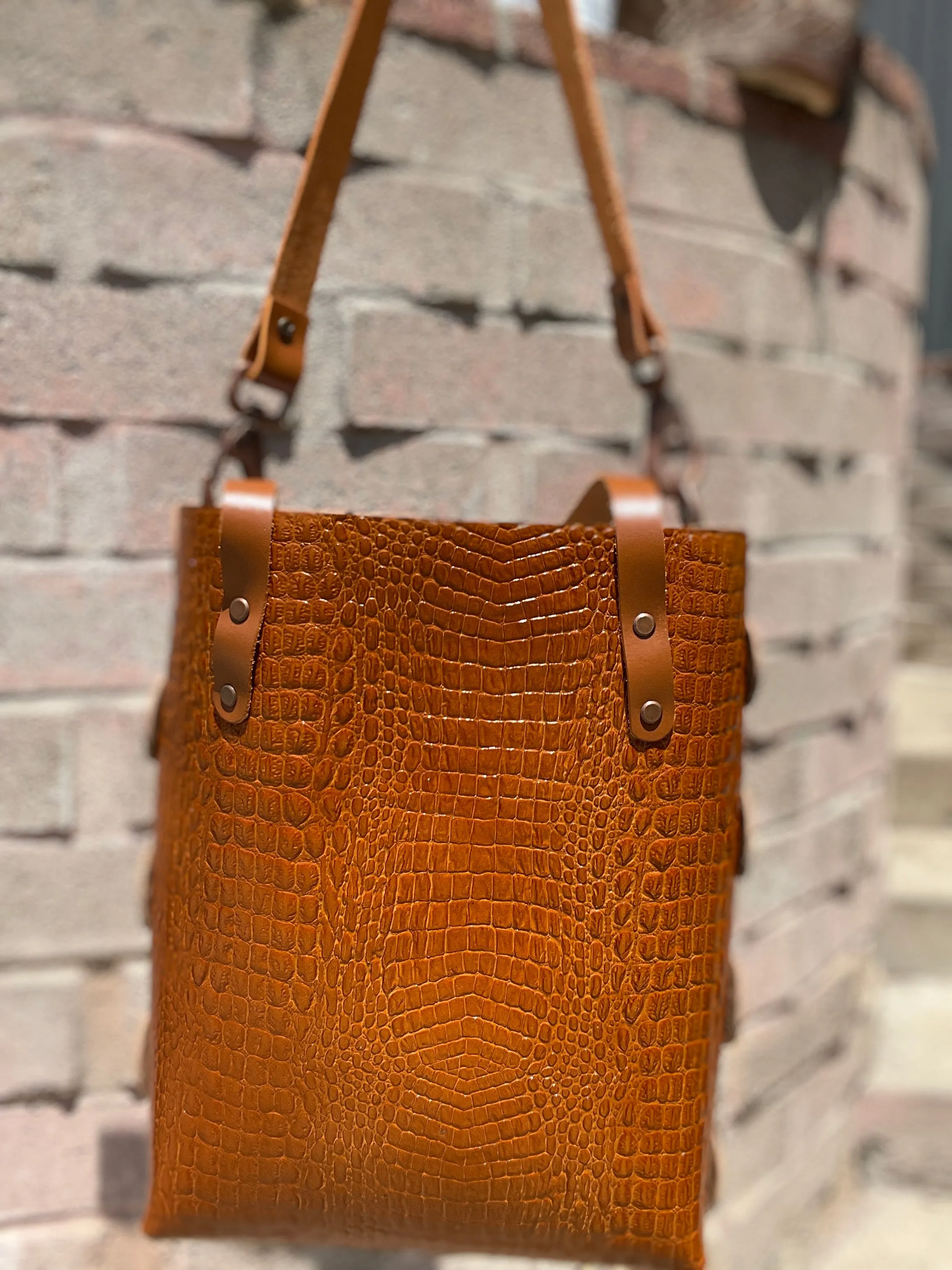 Shiny Caramel Croc Embossed Open Top Crossbody Tote