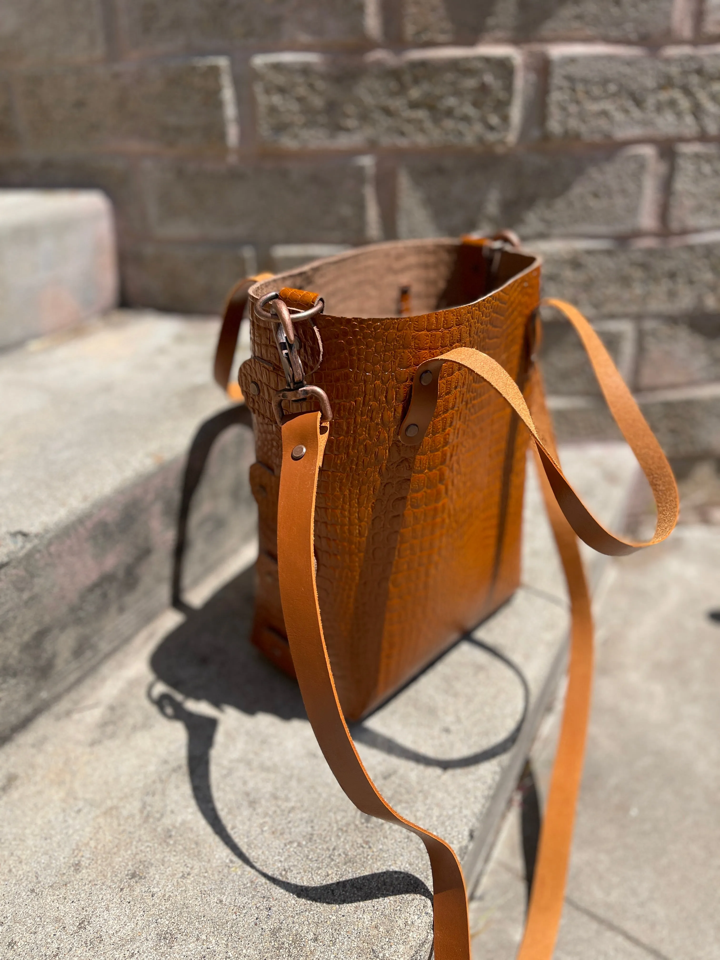 Shiny Caramel Croc Embossed Open Top Crossbody Tote