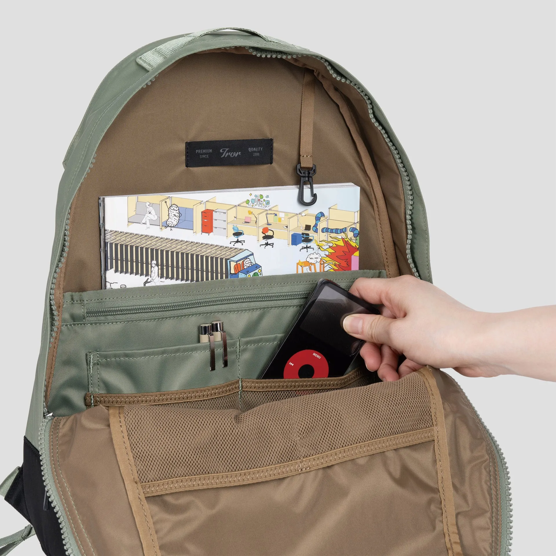 Staple Travel Daypack Olive