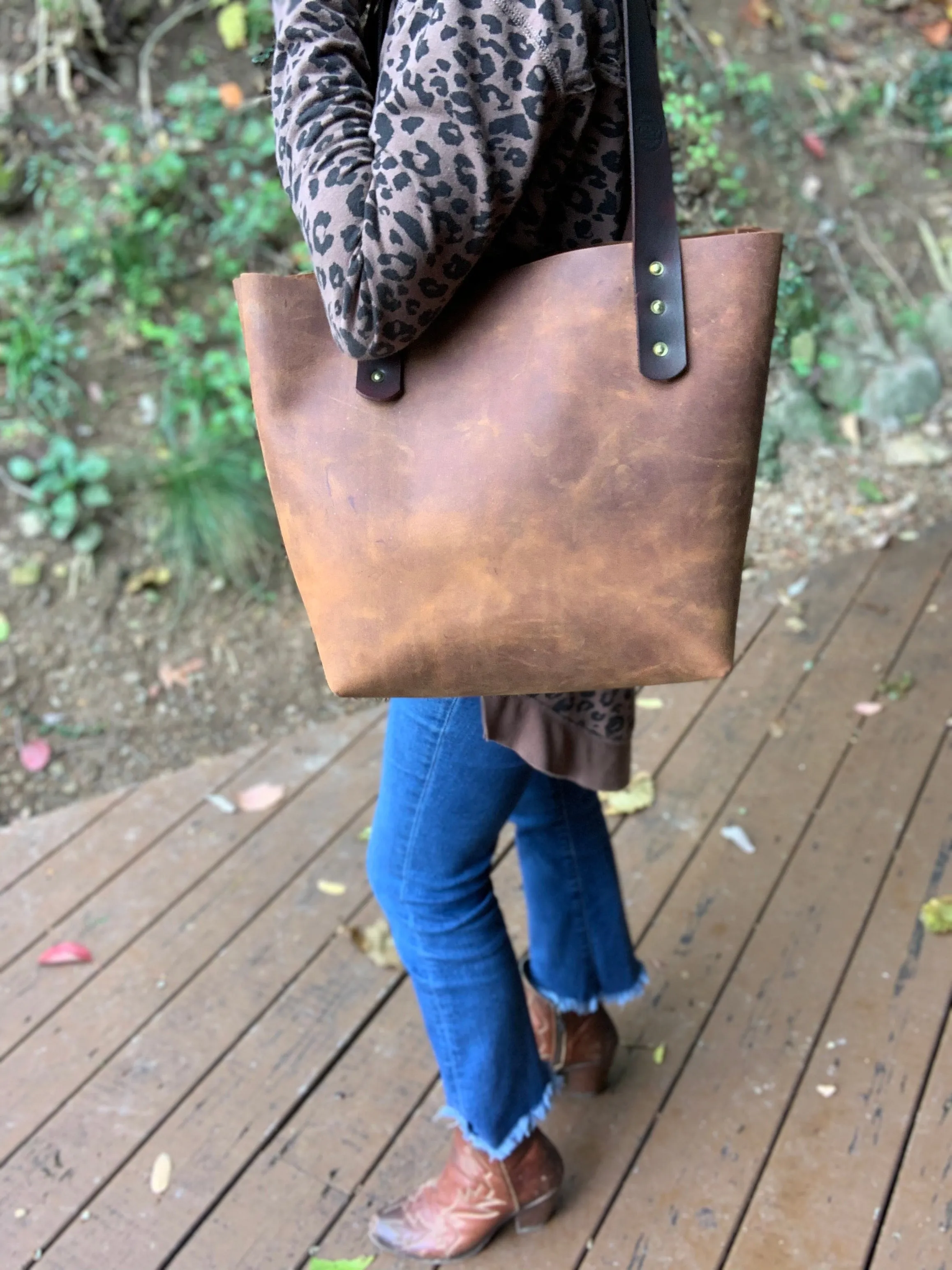 “The Big Mama” Tote In Rustic Oil Tanned Leather